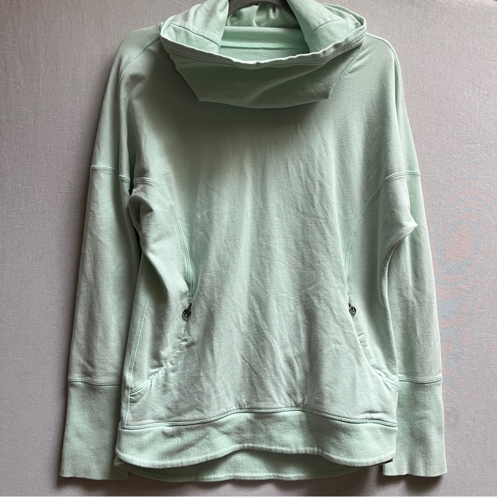 Lululemon Rest Day Pullover Cowl Neck Sweatshirt Size 6